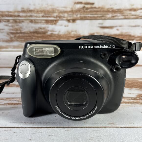 Fujifilm Instax 210 Wide Instant Film Camera – 95mm Lens – MISSING Battery Cover - Picture 1 of 6